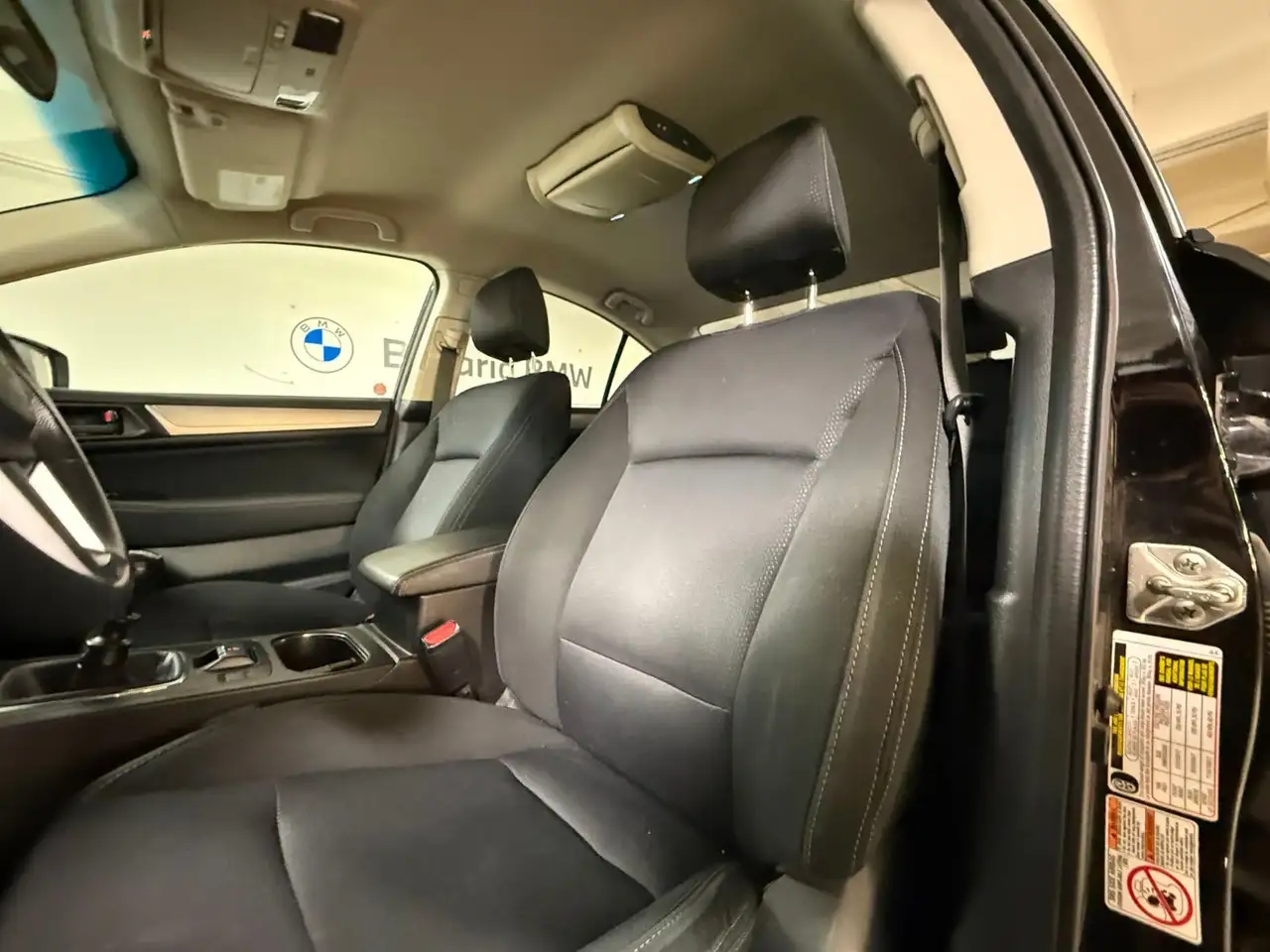 Subaru Legacy снимка Subaru Legacy