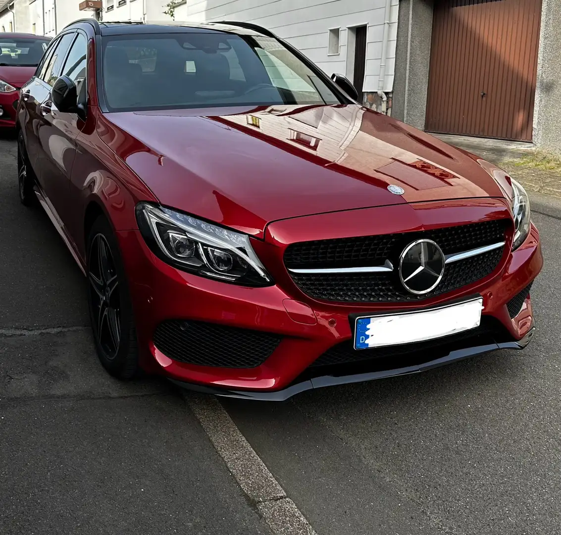Mercedes-Benz C 250 T 9G-TRONIC AMG Line Rouge - 1