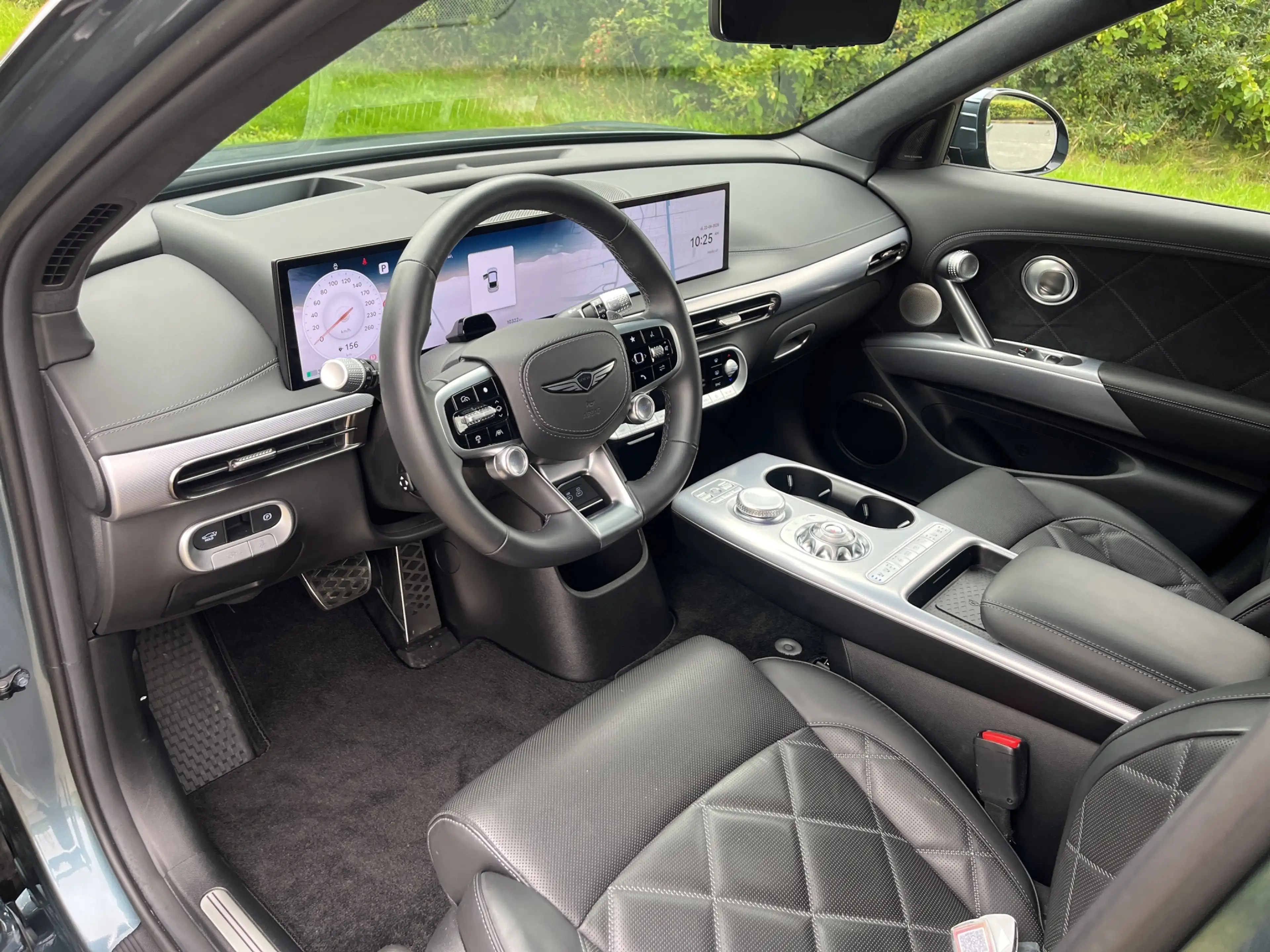 Genesis GV60 Performance Dual Motor Luxury 84 kWh 490pk | B&O A — photo 17