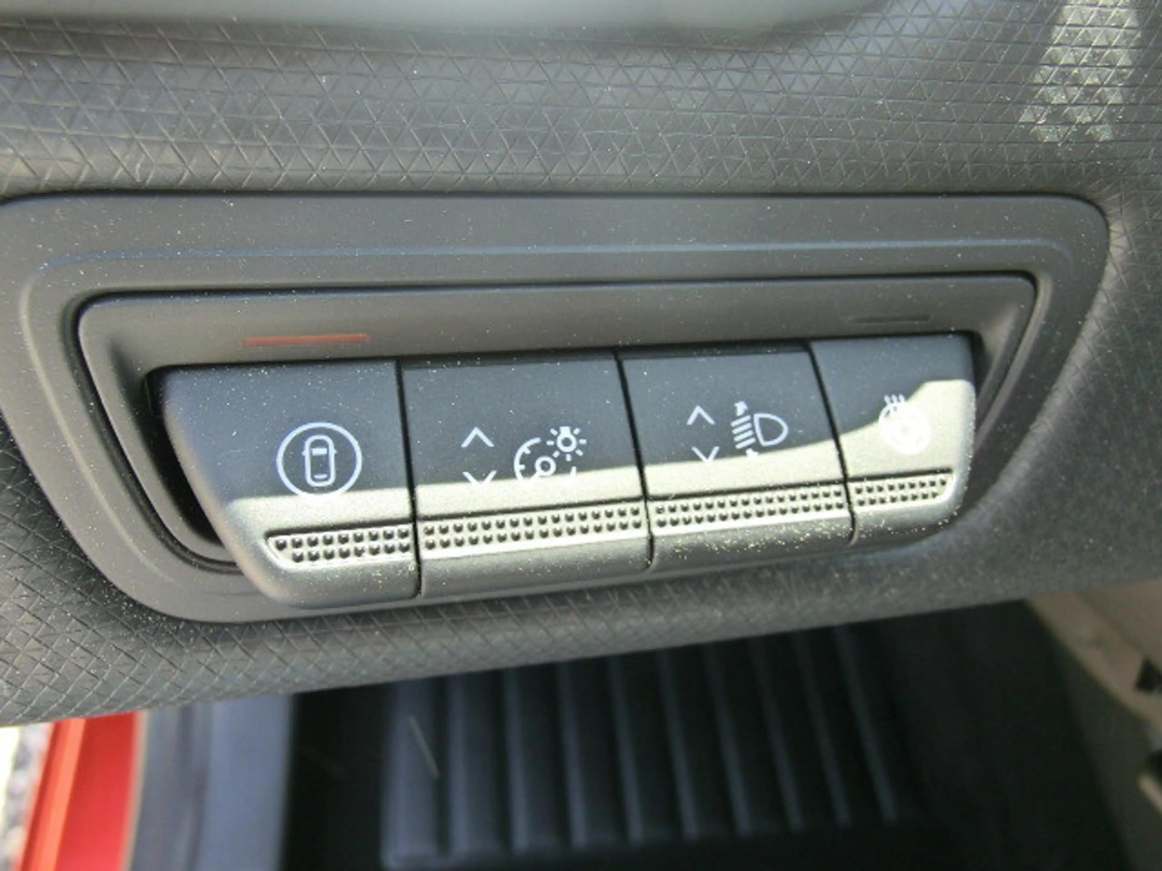 Mitsubishi Colt 1,0 MPI-T Intense — photo 11