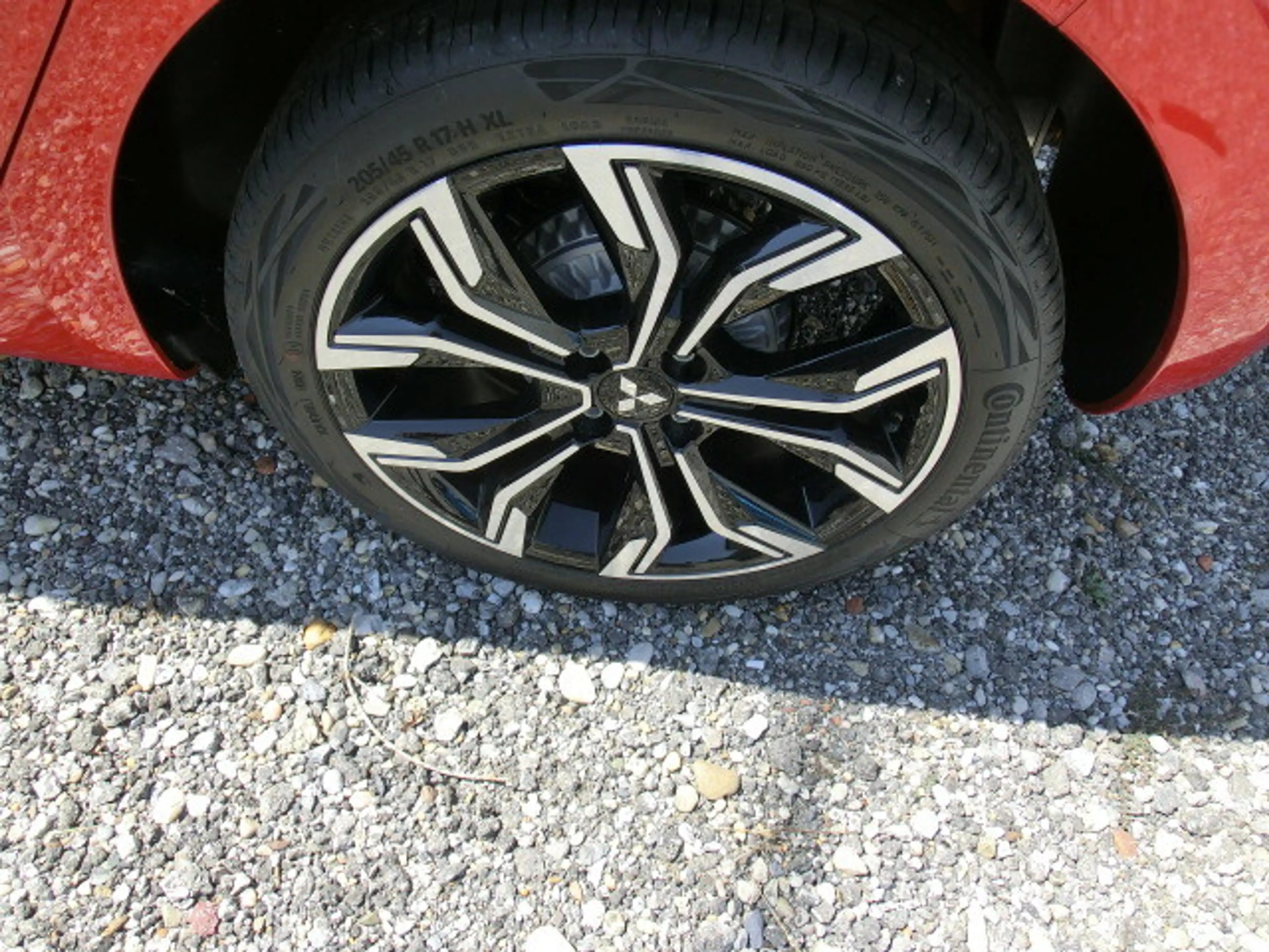 Mitsubishi Colt 1,0 MPI-T Intense — photo 14