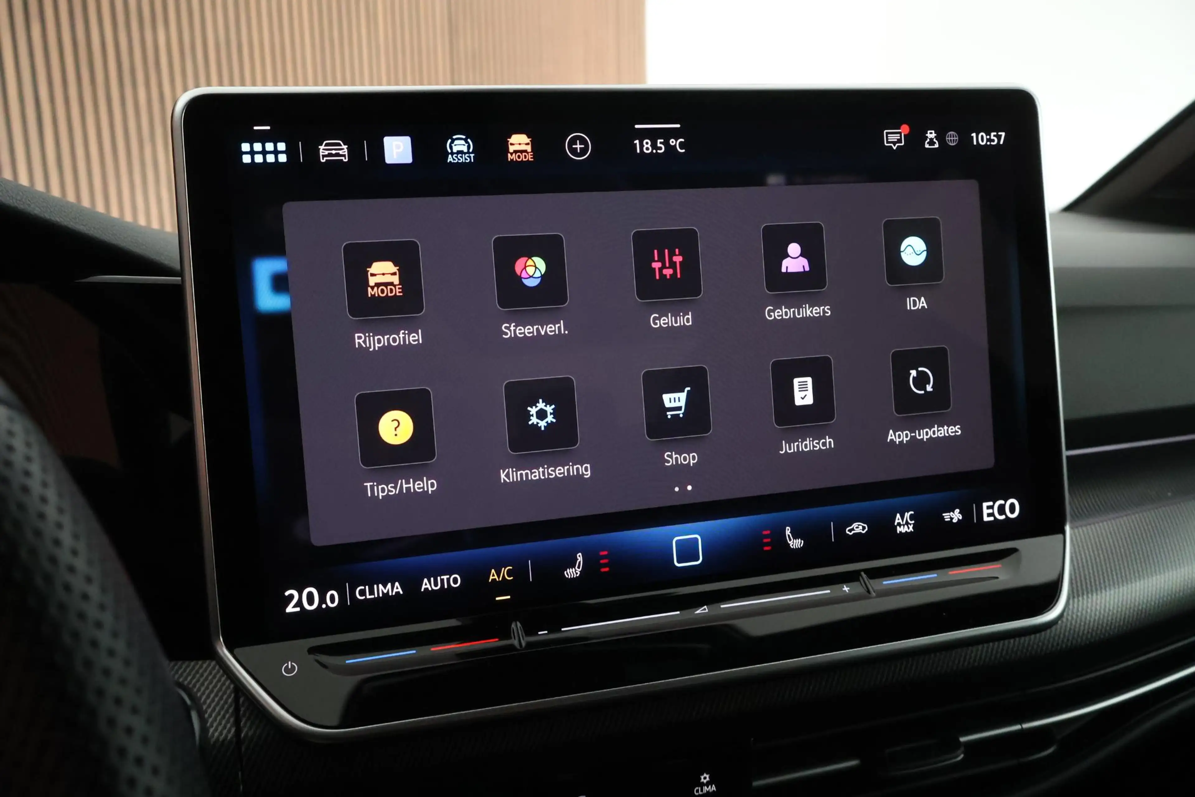 Volkswagen Golf GTE 1.5 eHybrid 272pk Black Style DCC Trekhaak Camera — photo 23