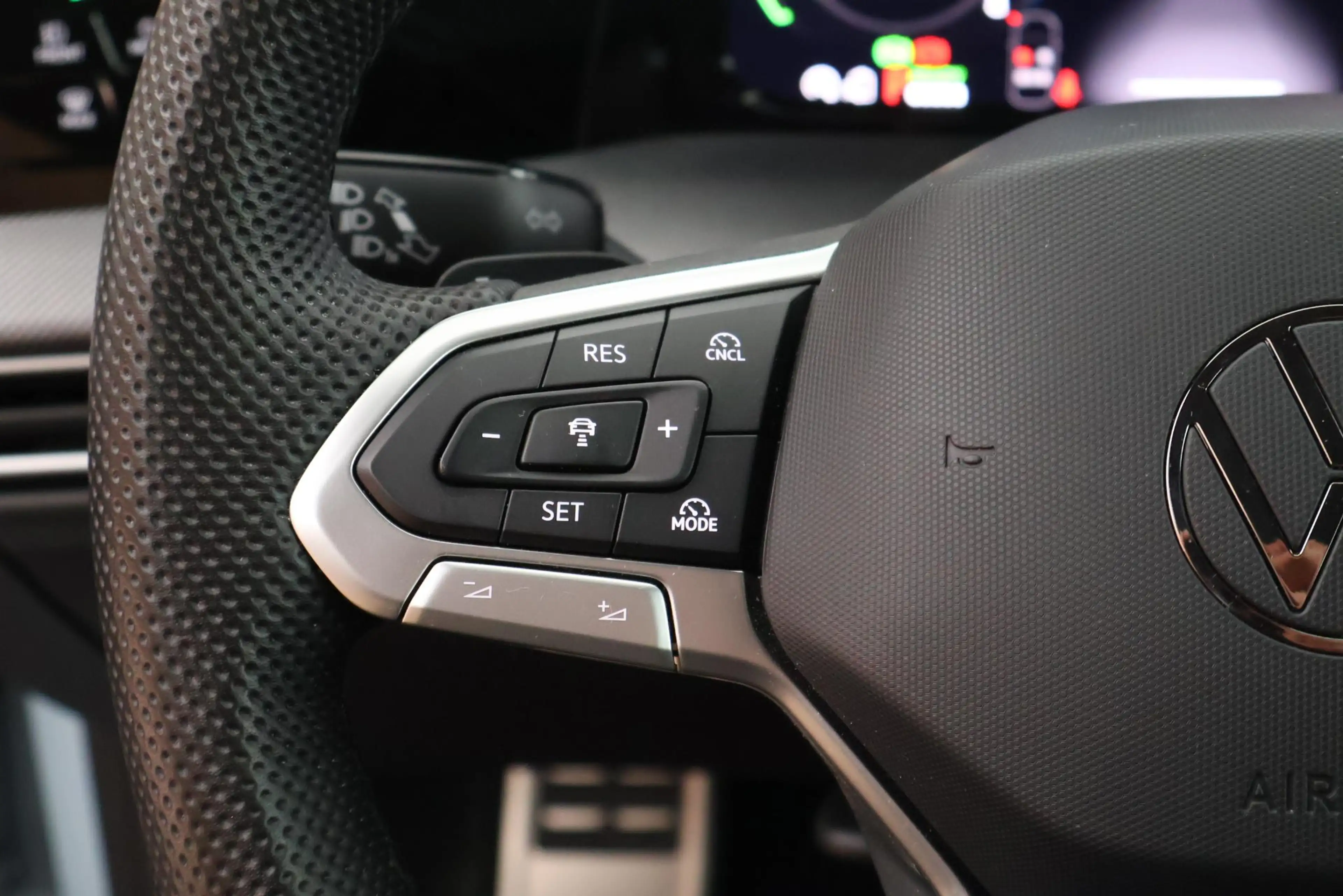 Volkswagen Golf GTE 1.5 eHybrid 272pk Black Style DCC Trekhaak Camera — photo 18
