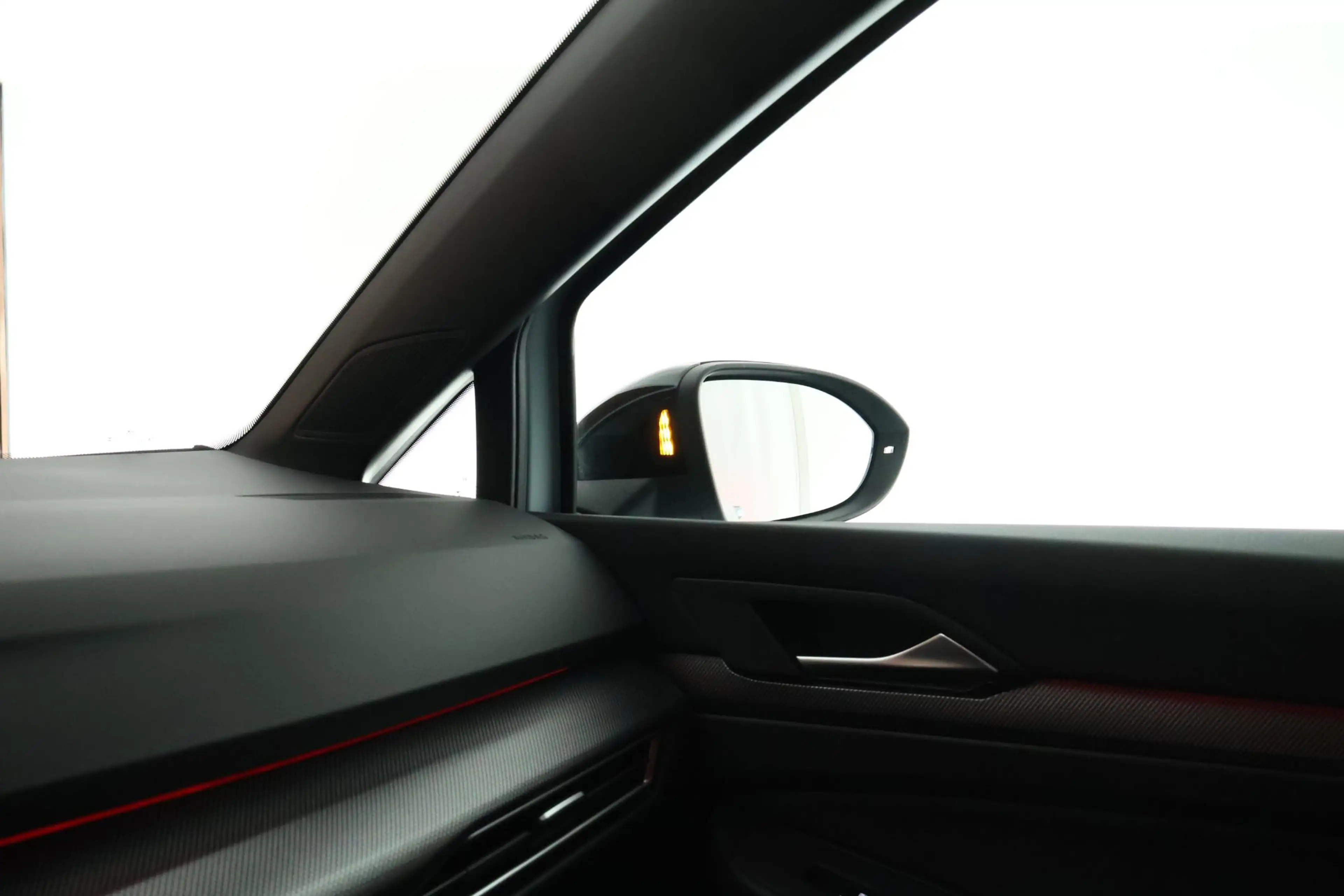 Volkswagen Golf GTE 1.5 eHybrid 272pk Black Style DCC Trekhaak Camera — photo 7