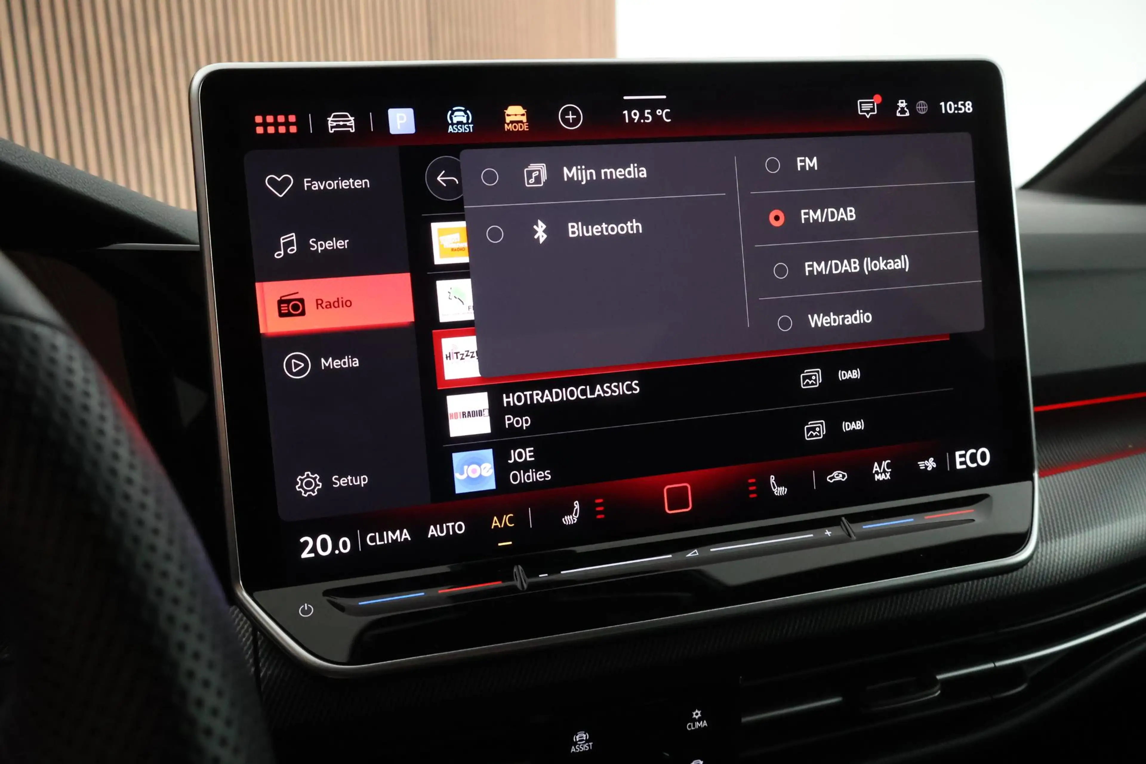 Volkswagen Golf GTE 1.5 eHybrid 272pk Black Style DCC Trekhaak Camera — photo 37