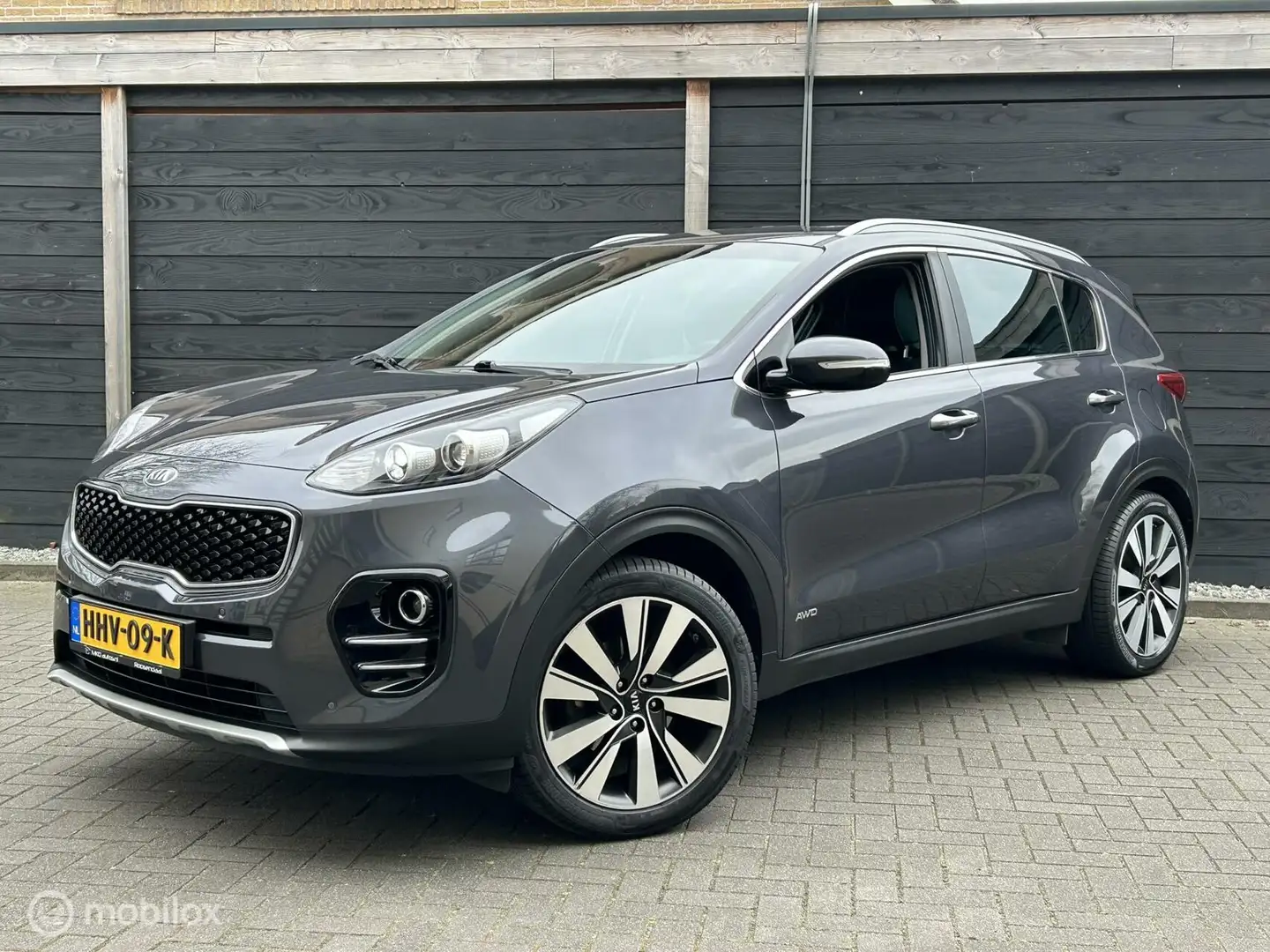 Kia Sportage 1.6 T-GDI 4WD GT-Line 1e eigenaar / afn trekhaak 1 Grijs - 1