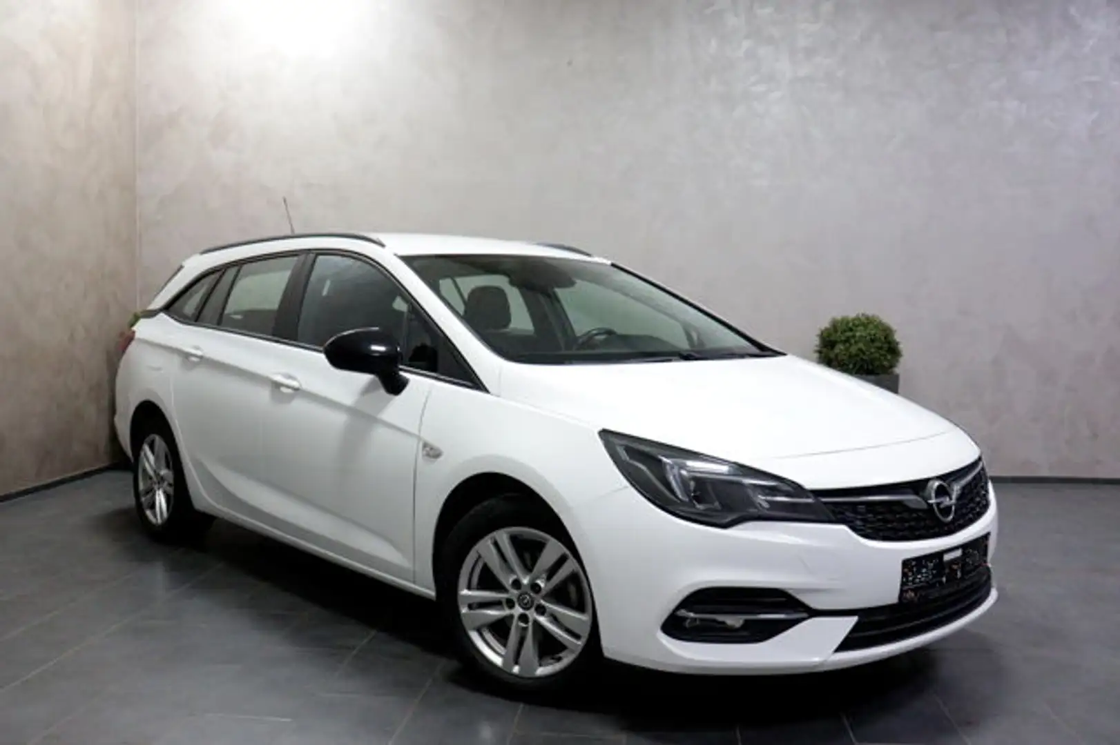 Opel Astra K Sports Tourer Edition LED NAVI SHZ PDC Alb - 2