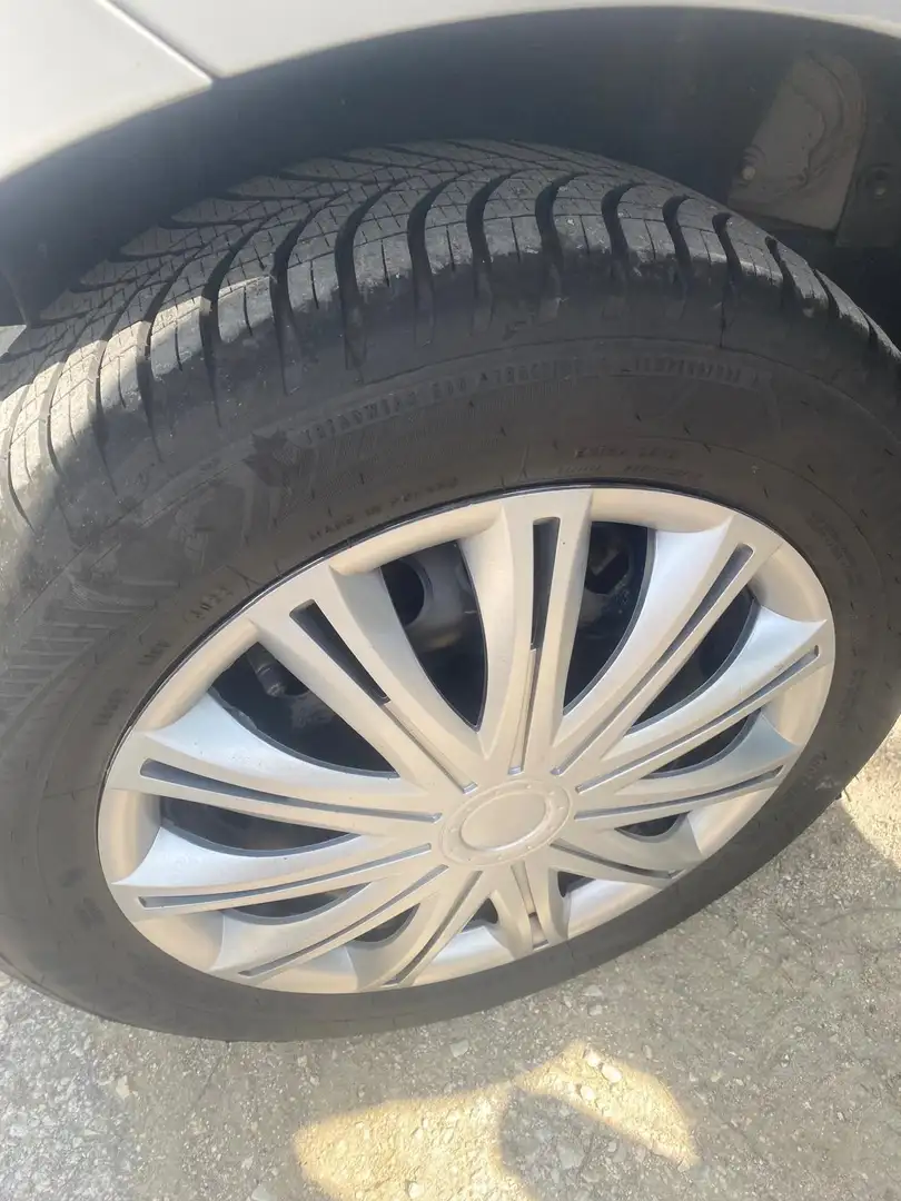 Ford Ka/Ka+ Ka 1.2 + 67cv Gpl - 1