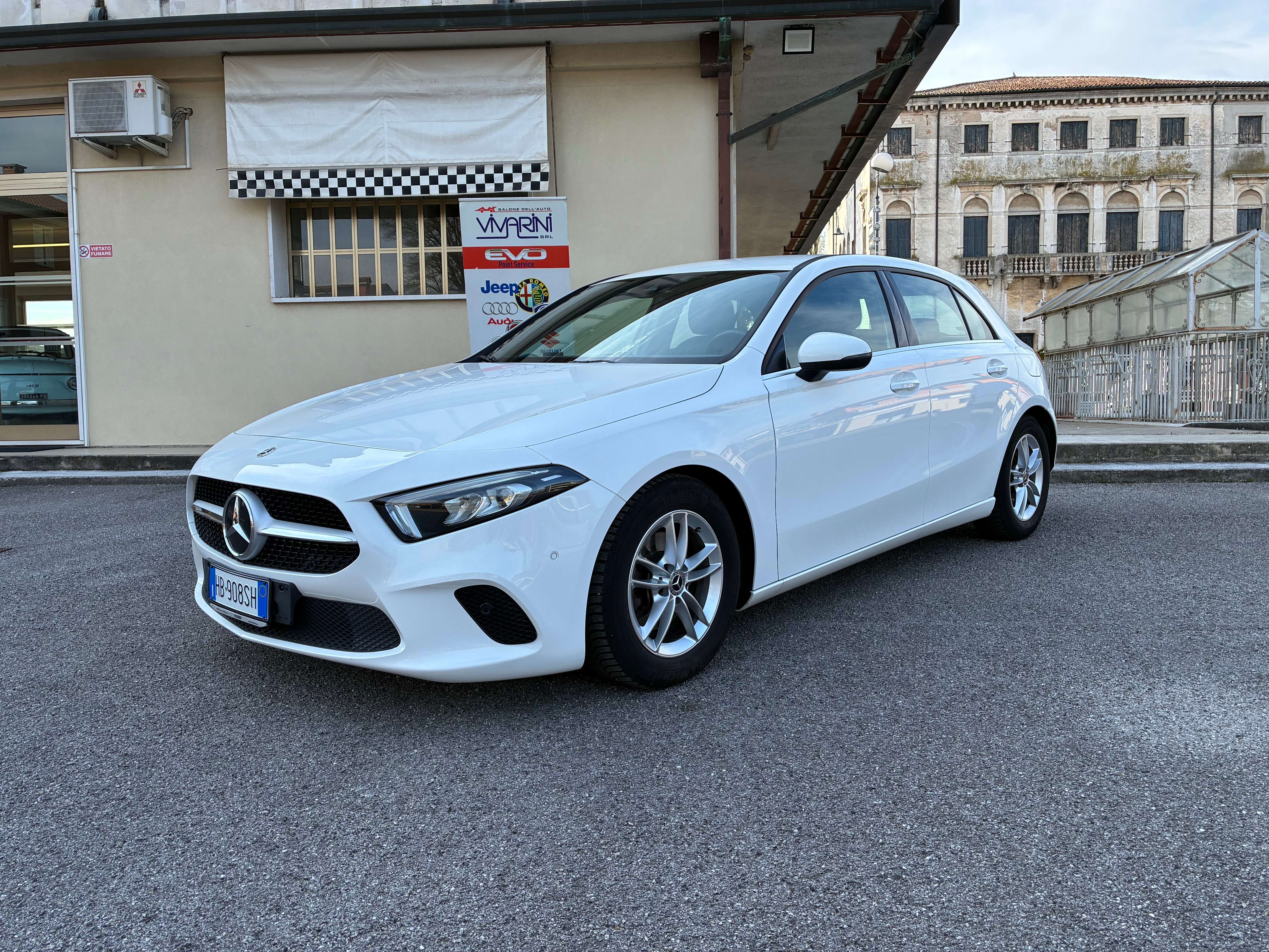 Mercedes-Benz A 180