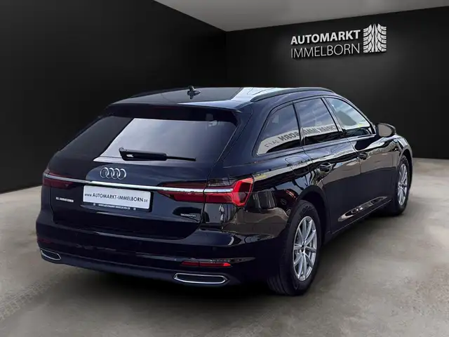 Audi A6 view 11