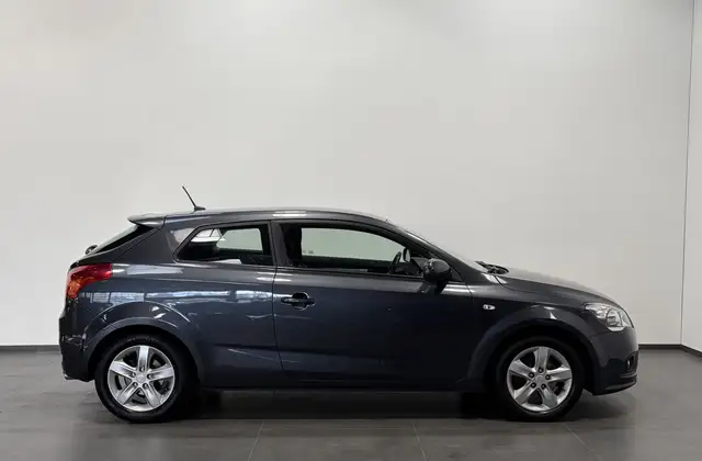Kia Ceed view 6