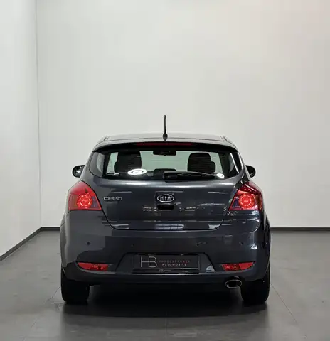Kia Ceed view 4