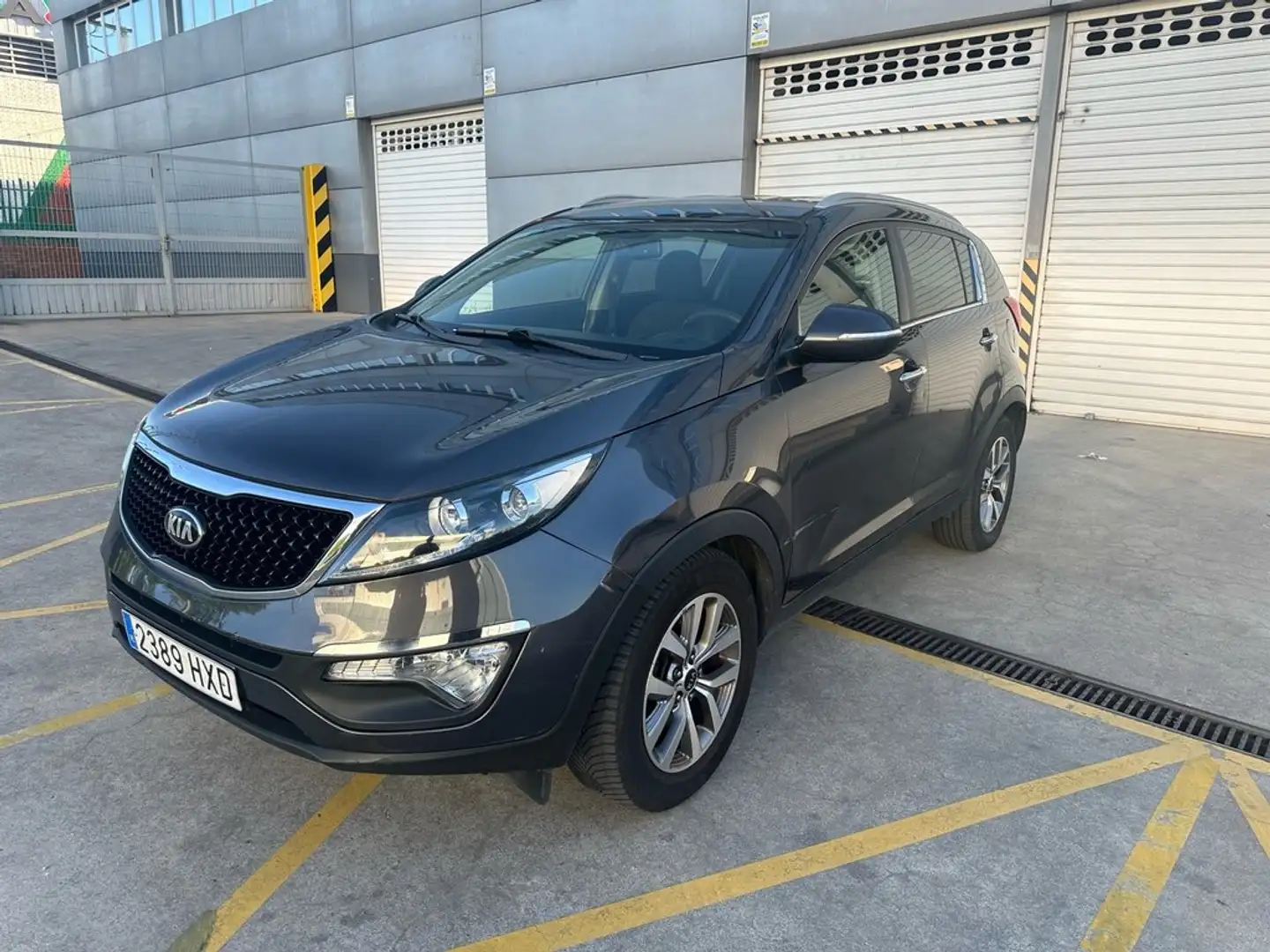 Kia Sportage 1.7 CRDI VGT Emotion 4x2 Gris - 1