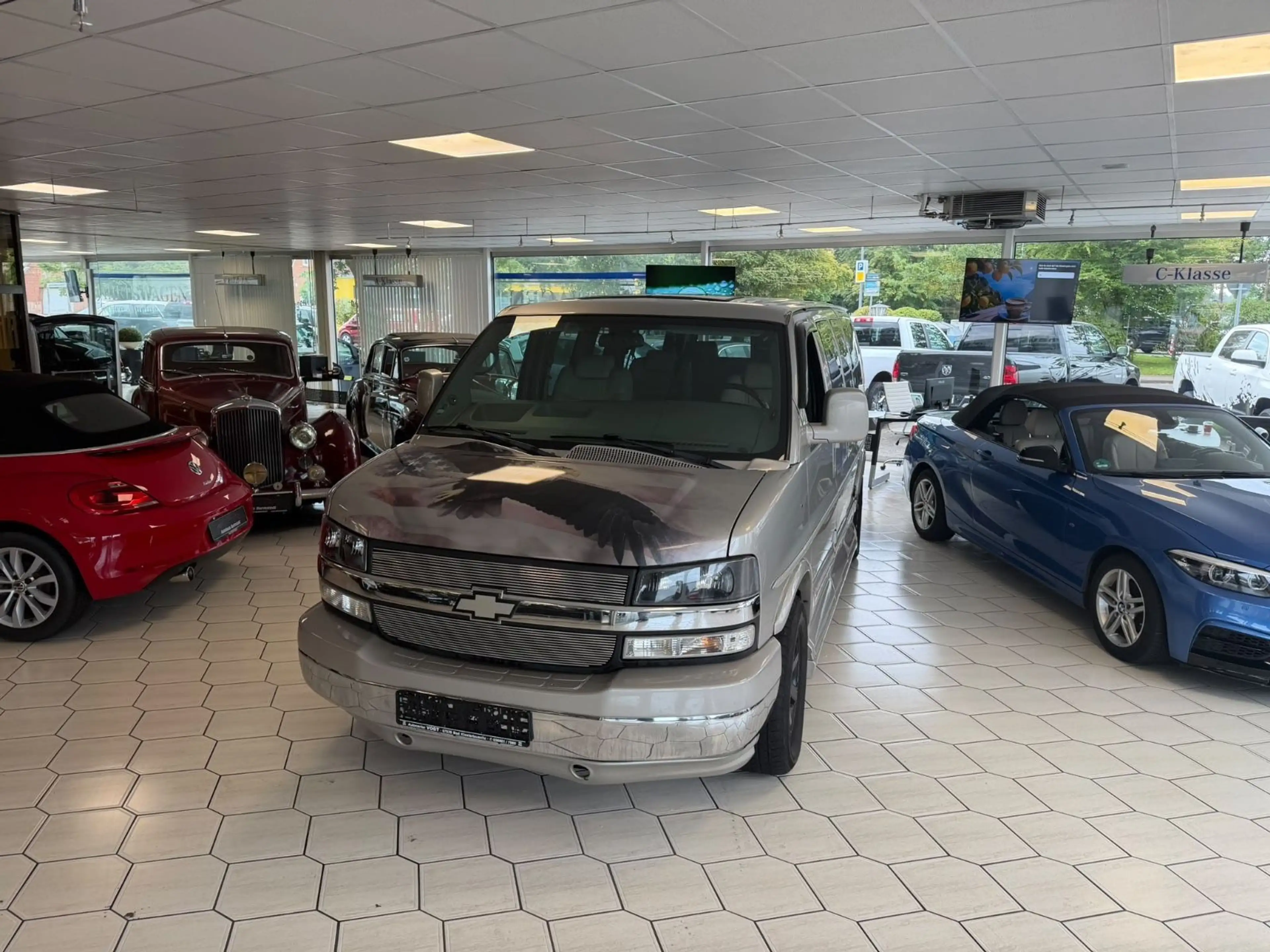 Chevrolet Express 5,3  AWD Explorer Limited SE LowTop — photo 2