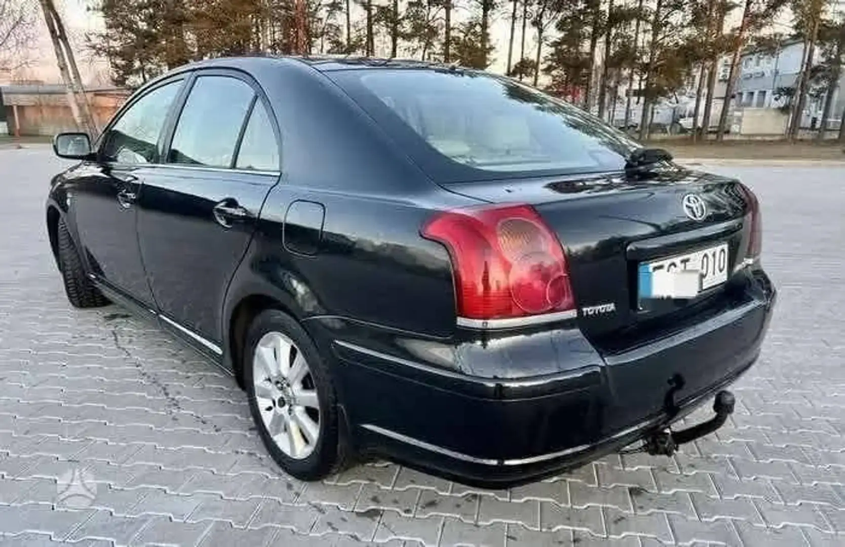 Toyota Avensis 2.0 D4D linea terra for export - 1