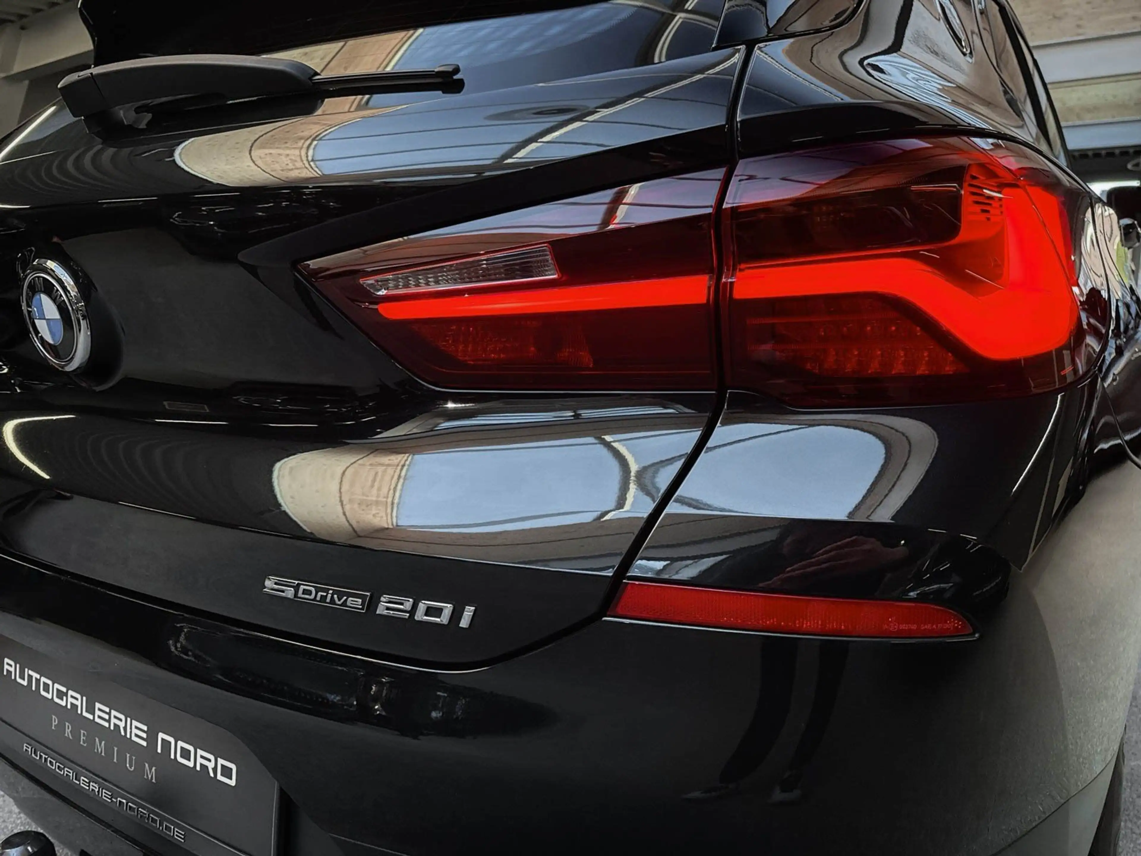 BMW X2 sDrive20i Advantage Kamera+PDC+Navi+Sitzheiz — photo 9