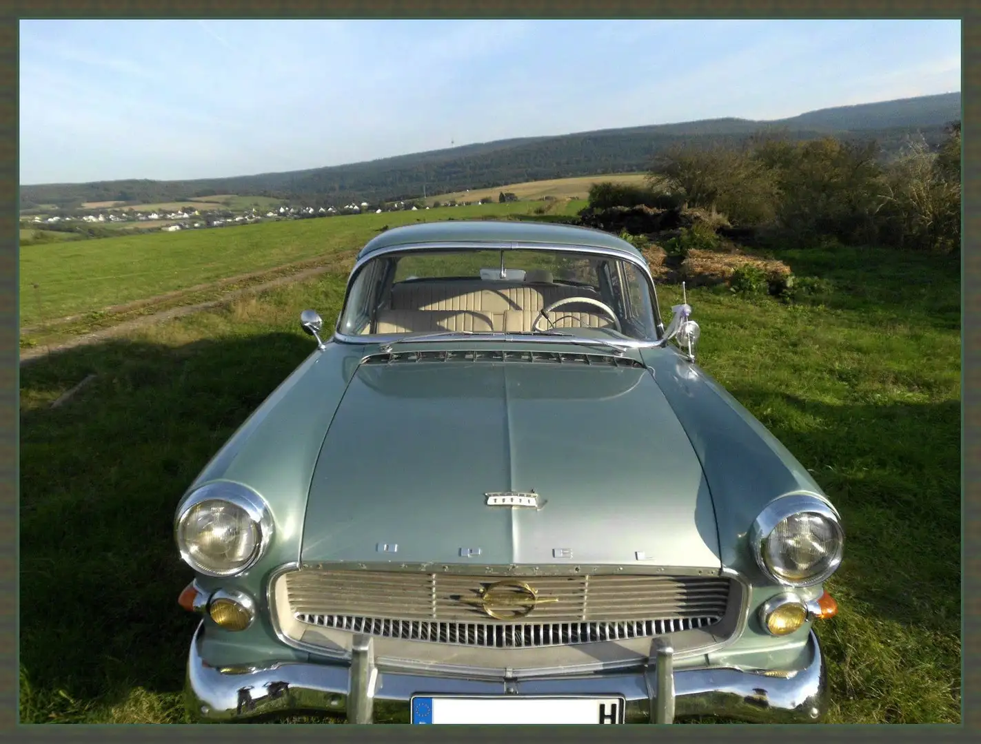 Oldtimer Opel Kapitän Blue - 1