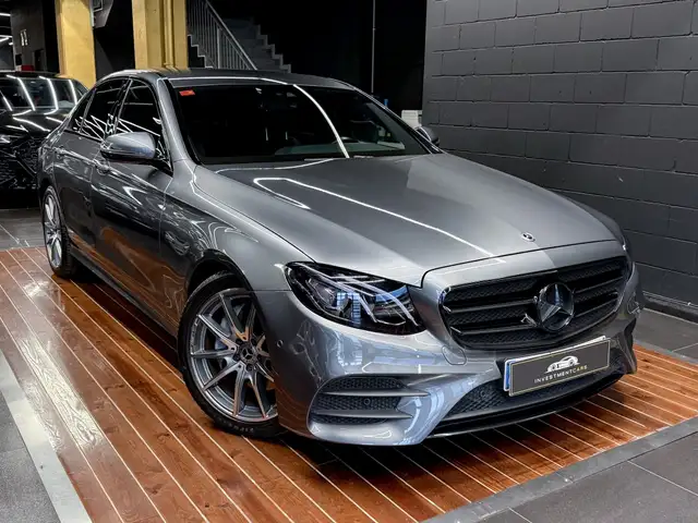 Mercedes-Benz E 200 9G-Tronic