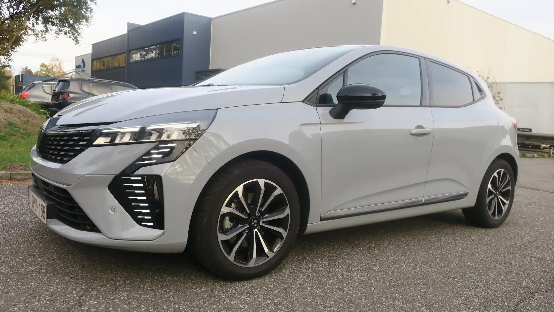 Renault Clio E-TECH  Hybride Gris - 1