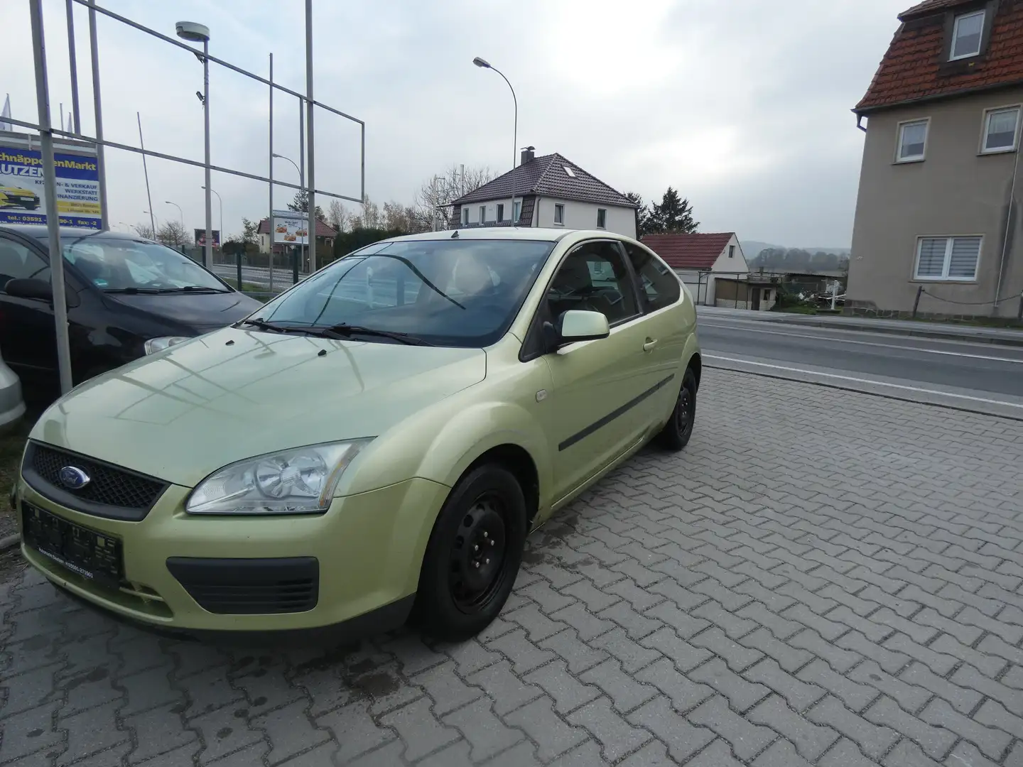 Ford Focus Fun X CD Radio Klima HU 09/2025 Grün - 1