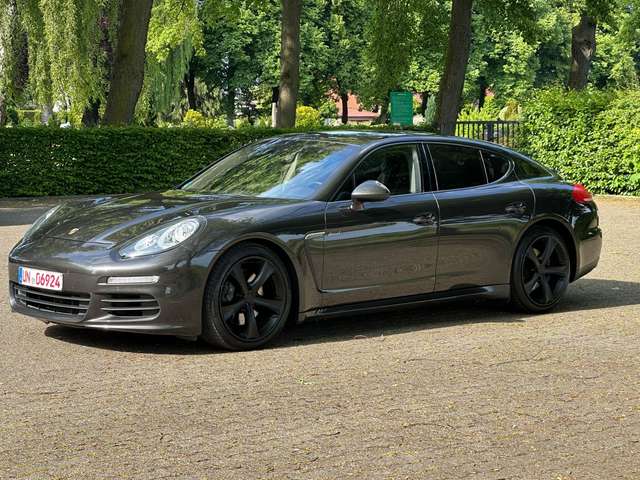 Imagine Porsche Panamera 3.0d *FACELIFT*LUFT*KAMERA*CHRONO*PDLS*