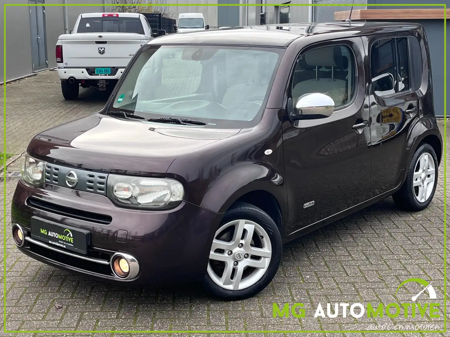 Nissan Cube 1.6 Zen Automaat | UNIEKE AUTO | Pano | Clima | NL Marrone - 2