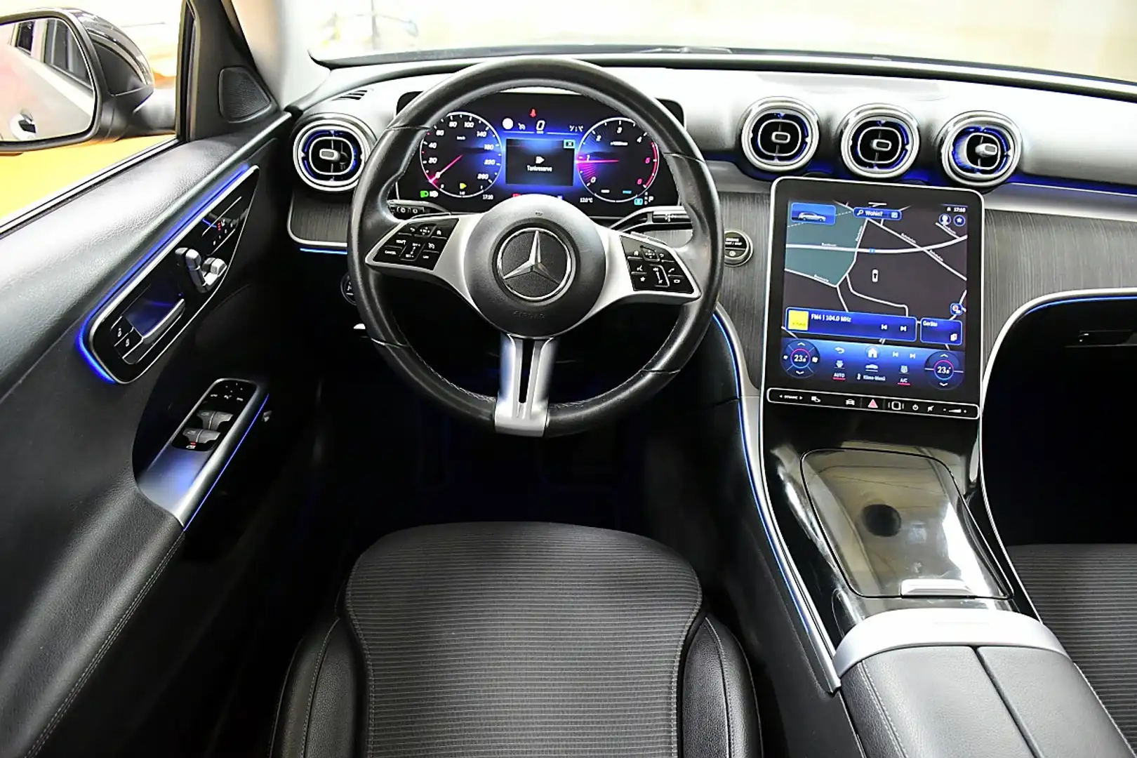 Mercedes-Benz C 220 d T 4Matic Aut. Schwarz - 2