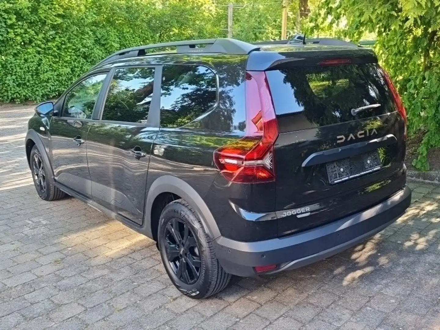 Dacia Jogger Extreme Schwarz - 2
