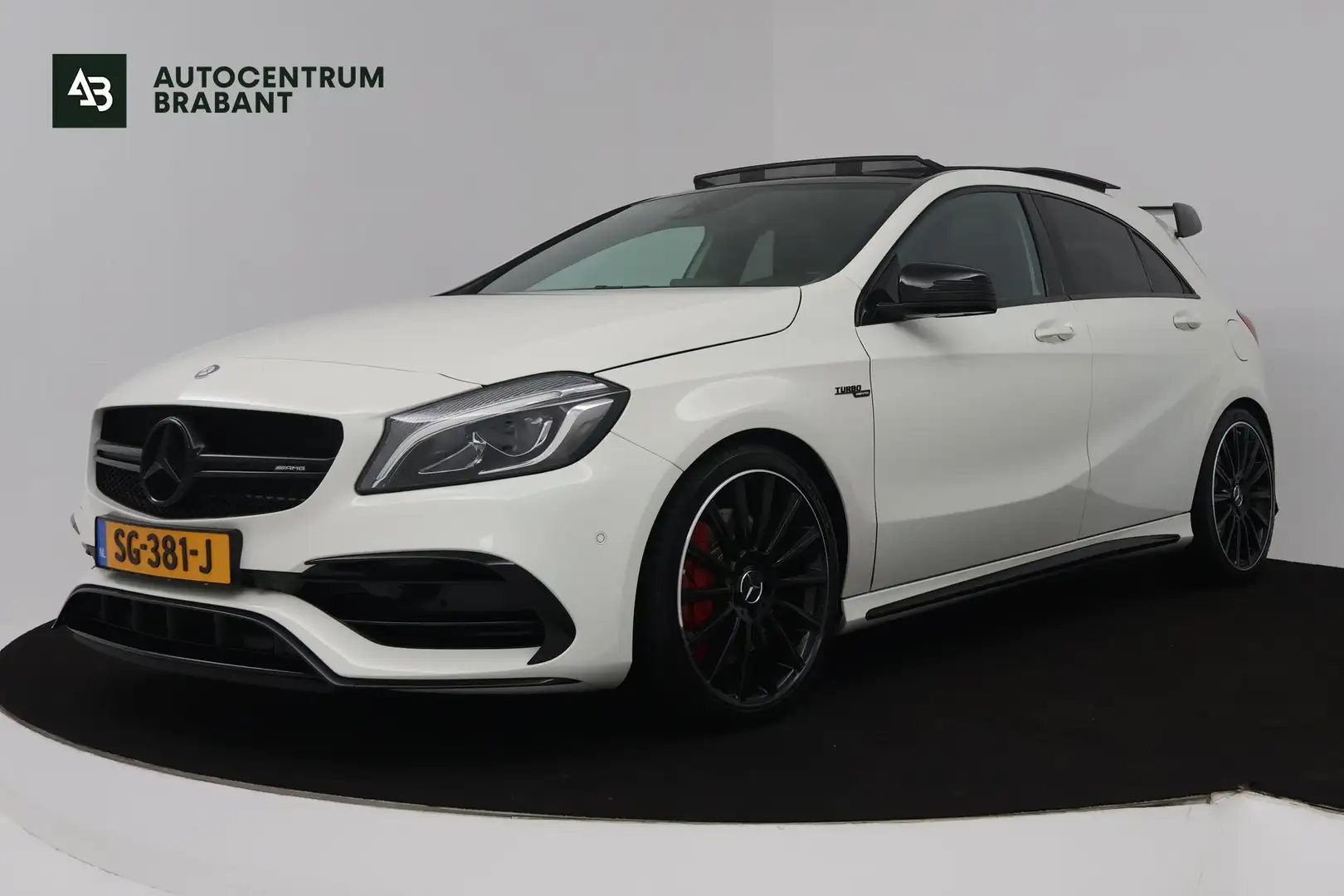 Mercedes-Benz A 45 AMG 4MATIC (PANORAMADAK, AERO PAKKET, STOELVERWARMING, Blanc - 1
