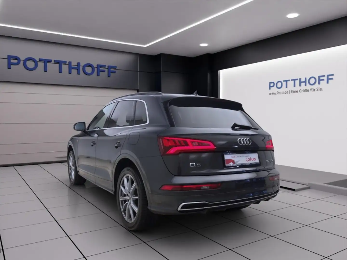 Audi Q5 50 TFSIe Q S LINE PANO MATRIX B&O NAVI+ Grau - 2