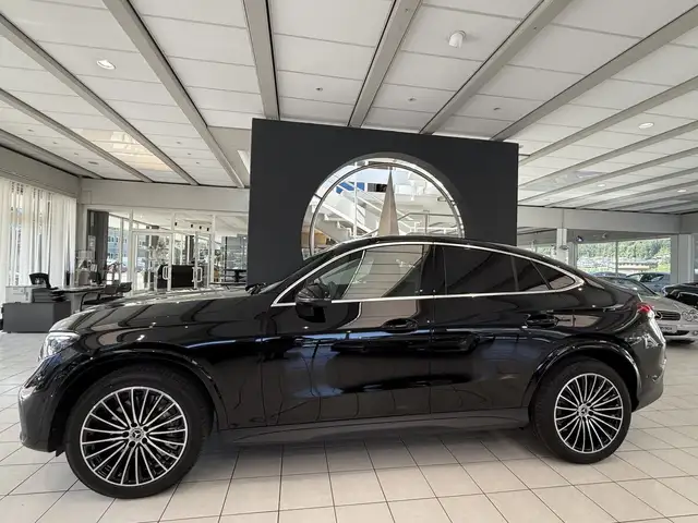 Mercedes-Benz GLC 200 d Coupe 4Matic AMG LINE Ansicht 4