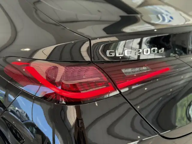 Mercedes-Benz GLC 200 d Coupe 4Matic AMG LINE Ansicht 32