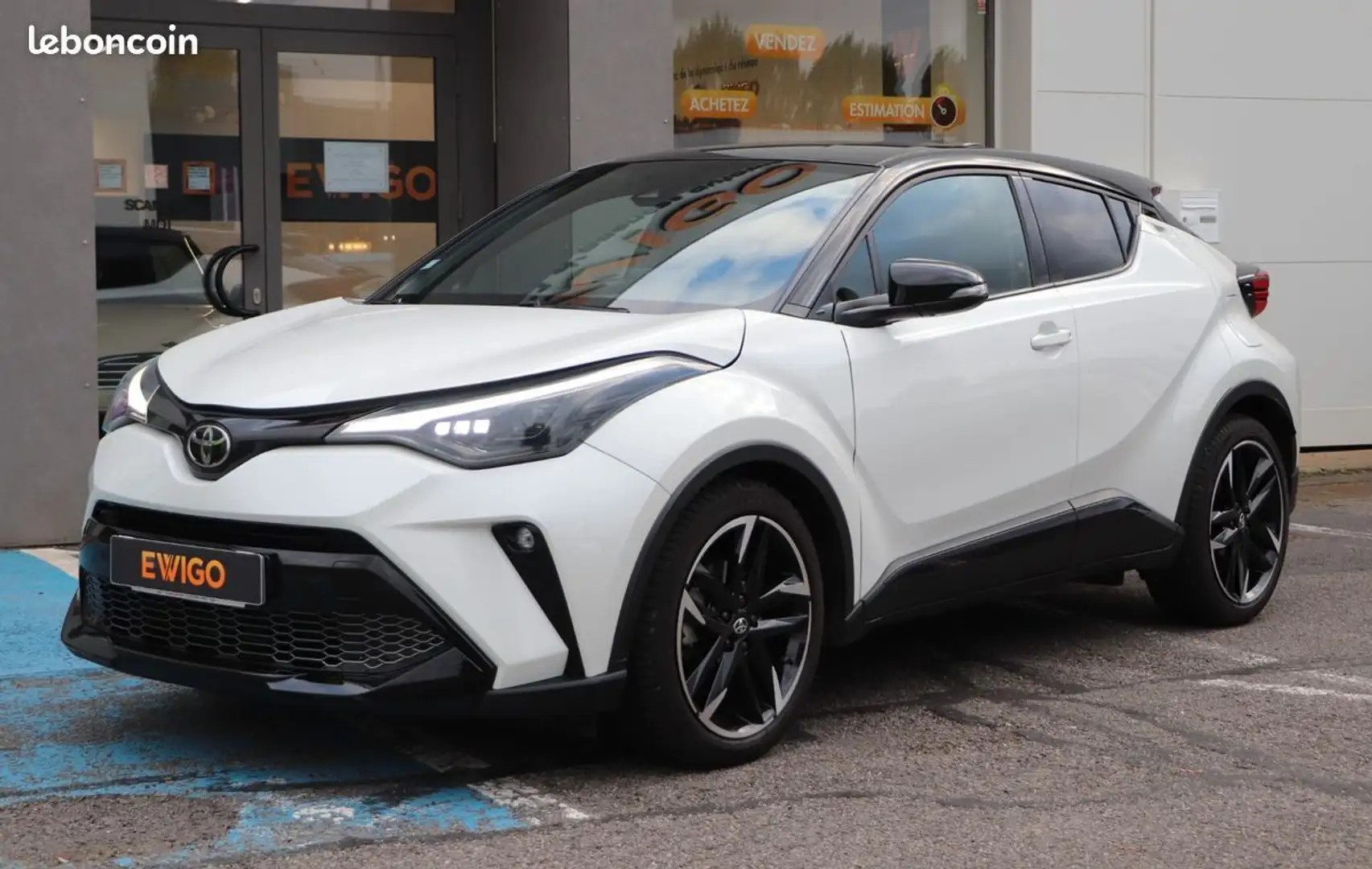 Toyota C-HR 1.8 hsd 122ch gr sport hybrid bva carplay Blanc - 1
