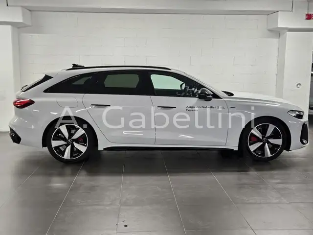 Audi A5 view 3
