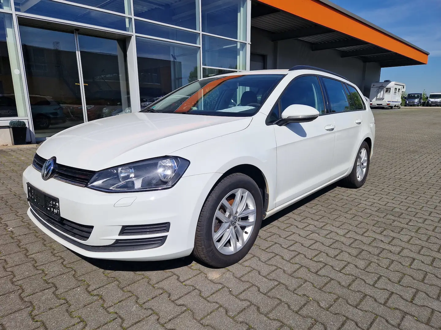 Volkswagen Golf Variant 1.6 TDI BMT Bianco - 1