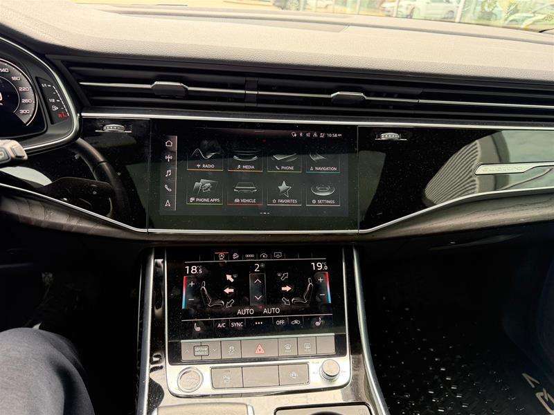 2021 Audi Q7 55 3.0T Komfort quattro 8sp Tiptronic thumb 24
