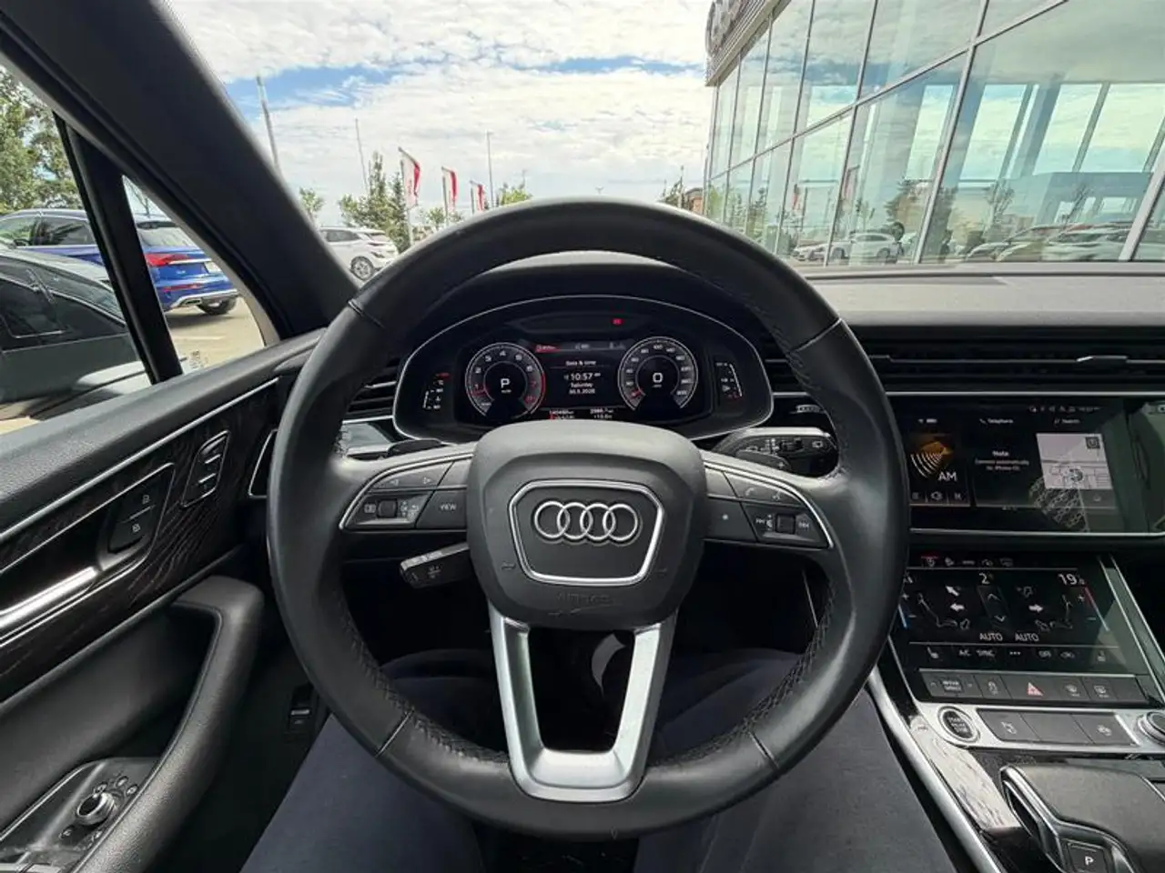 Audi Q7 снимка Audi Q7