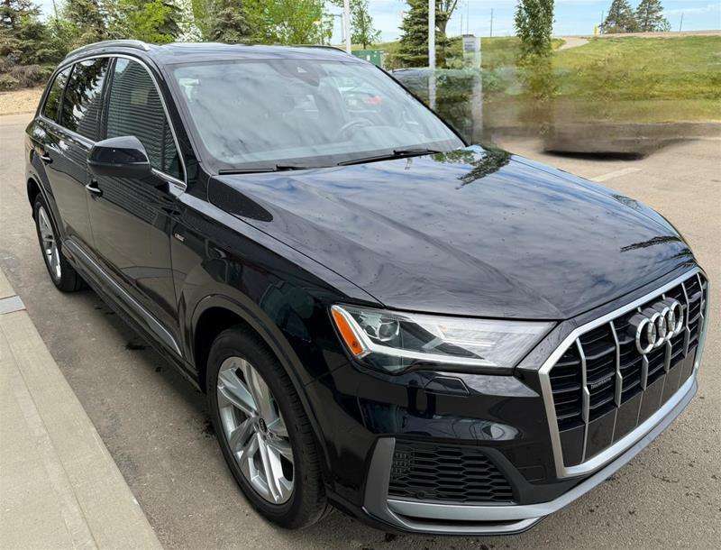 2021 Audi Q7 55 3.0T Komfort quattro 8sp Tiptronic alt 2