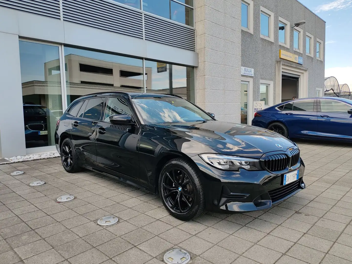 BMW 318 d 48V Touring Sport FariLED Navi Sensori+Camera Noir - 2