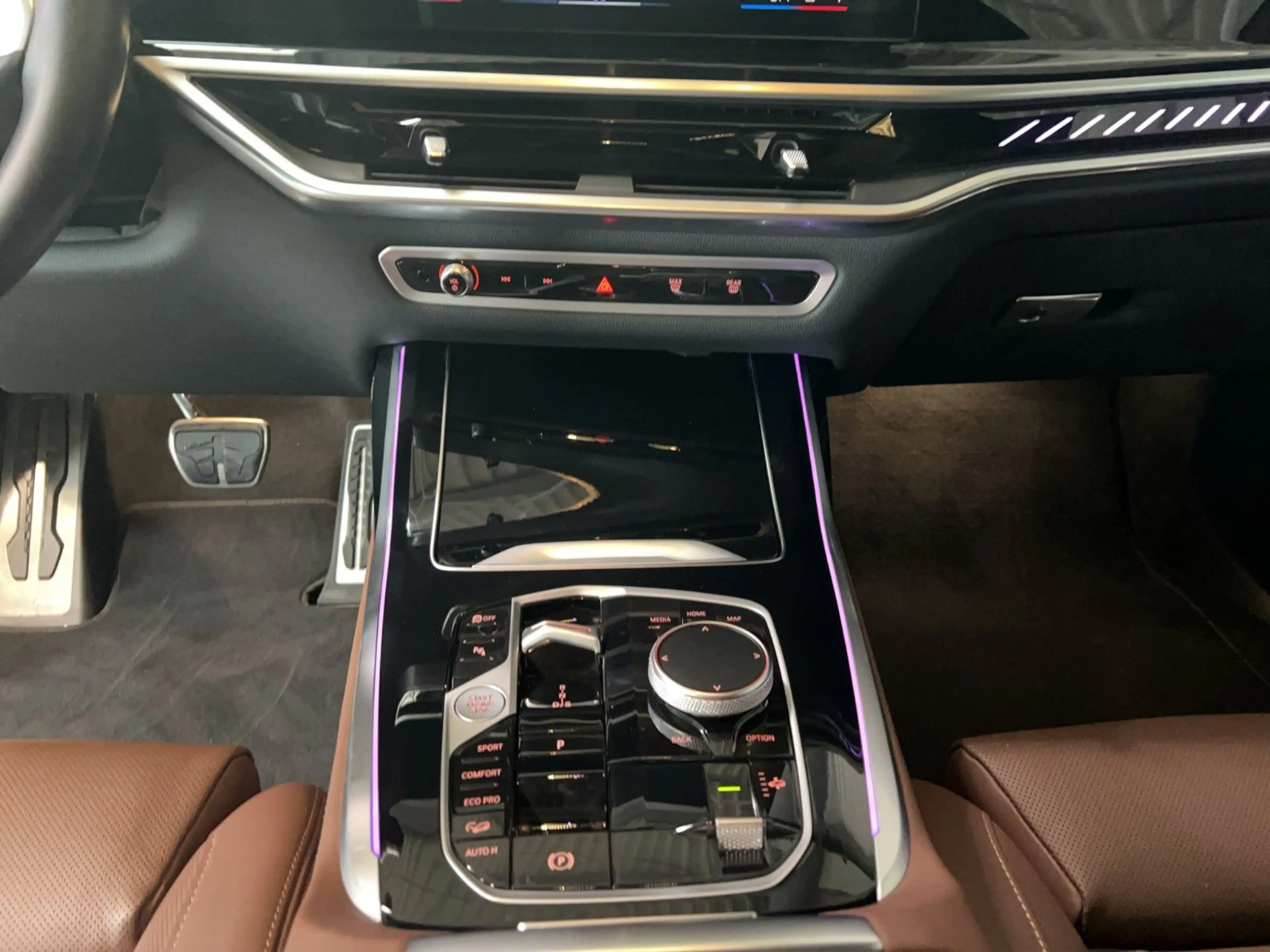 BMW X7 xDrive M60i Sky Lounge+360°+Lift+ACC+HUD+SHZ — photo 13