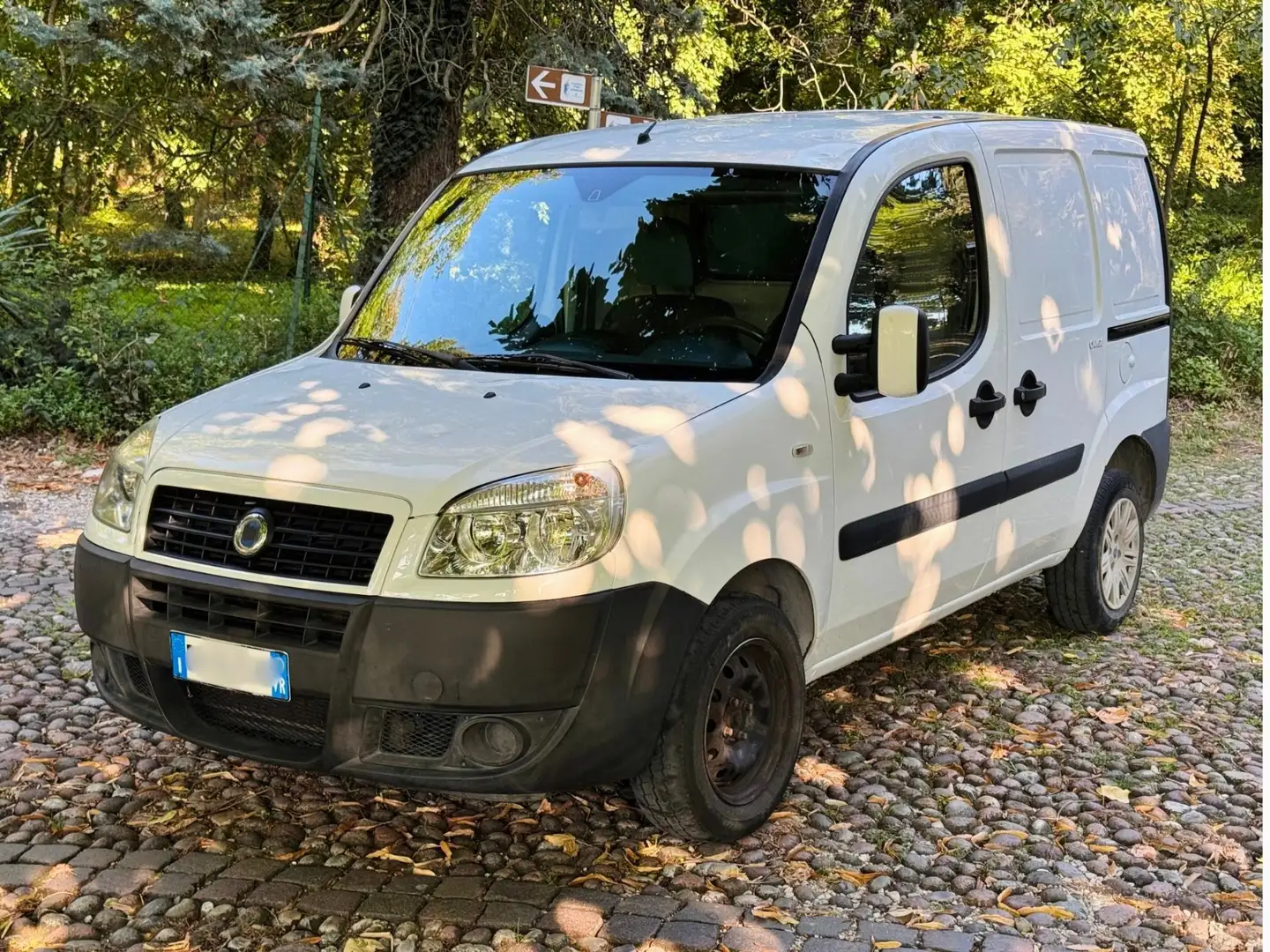 Fiat Doblo 1.6 16v natural power Active - 1