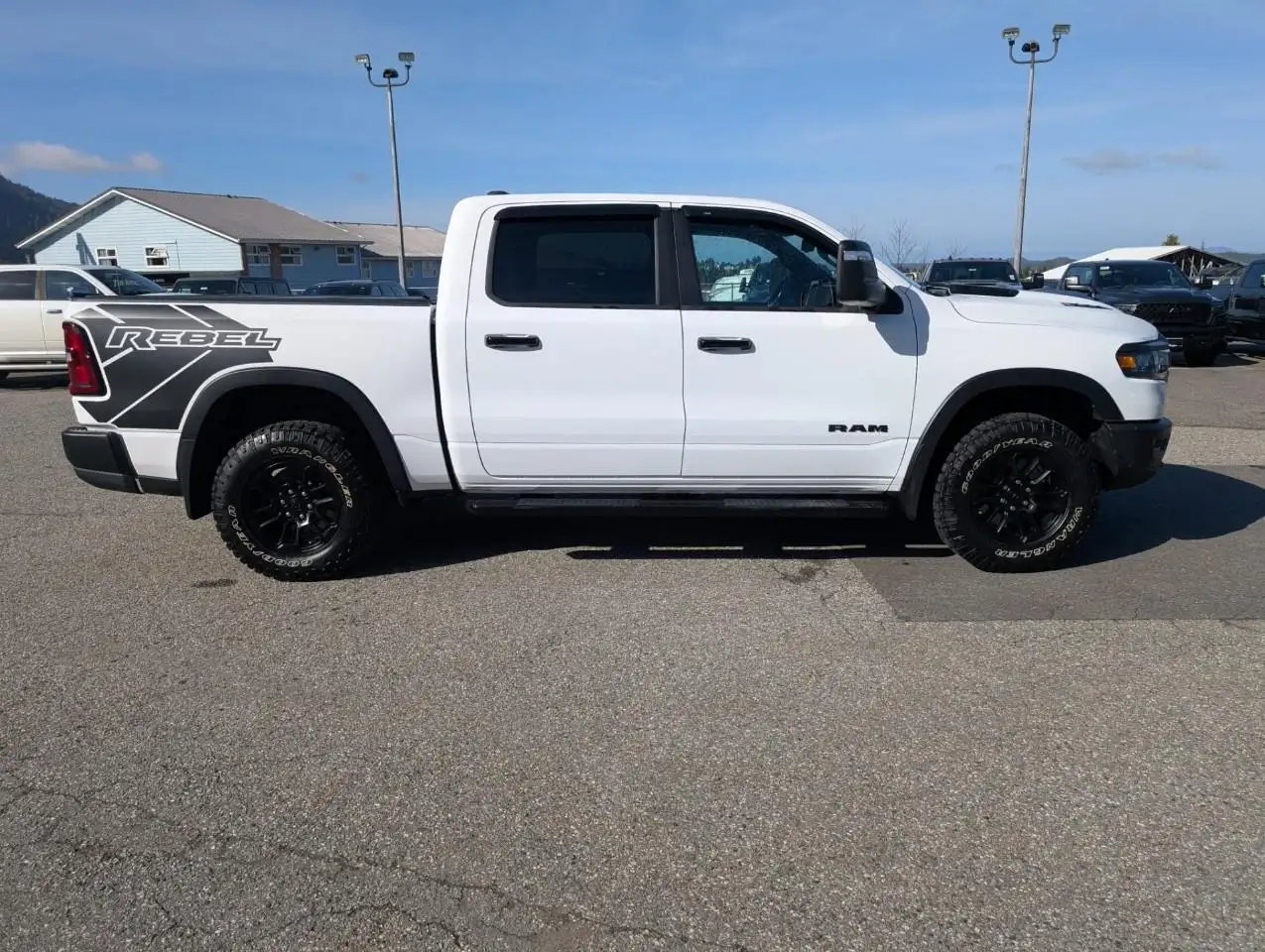 RAM 1500 снимка RAM 1500