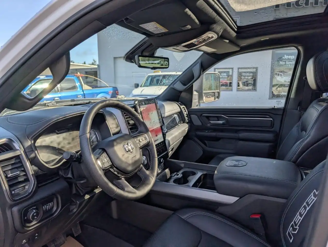 RAM 1500 снимка RAM 1500
