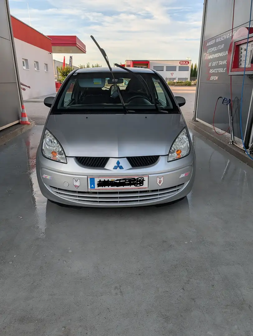 Mitsubishi Colt CZ3 Invite 1,3 - 2