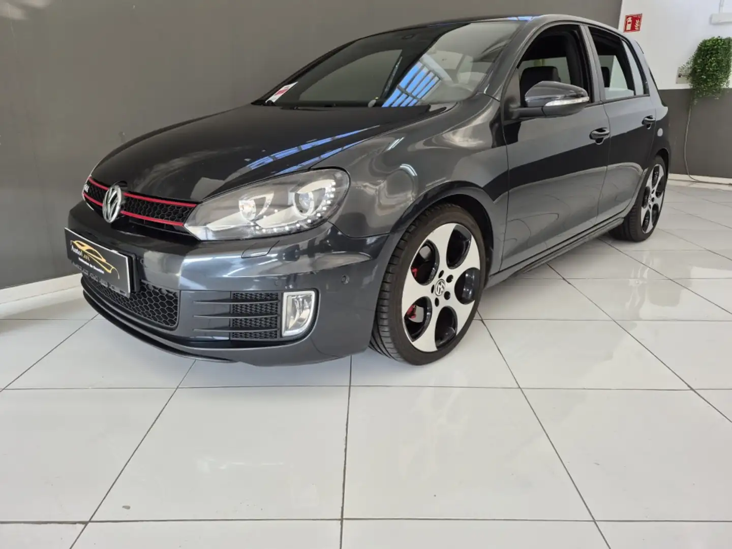 Volkswagen Golf GTI 2.0 TSI Negro - 1