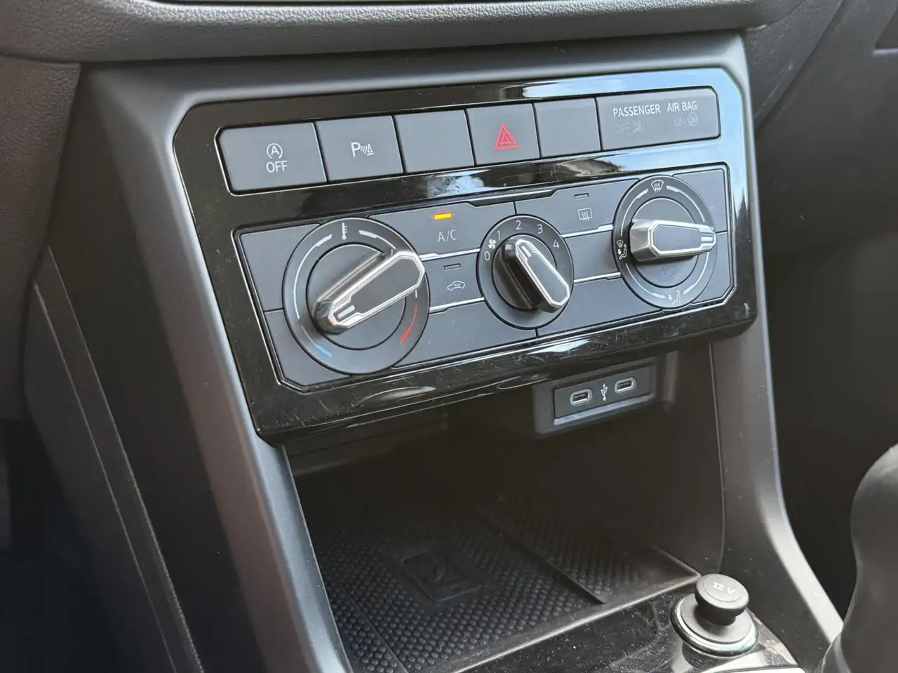 Volkswagen T-Cross 1.0 TSI Life LED CarPlay Adaptive Cruise N, миниатюра 17