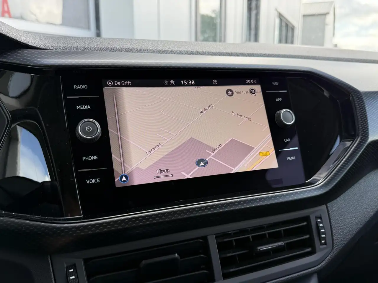 Volkswagen T-Cross 1.0 TSI Life LED CarPlay Adaptive Cruise N, миниатюра 12