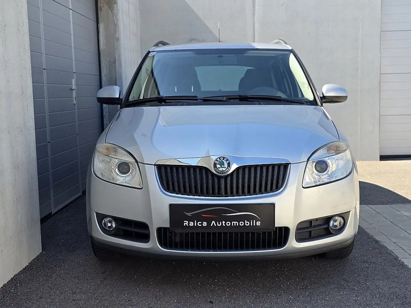 Skoda Fabia Combi Top Clever 1,2 Gris - 2
