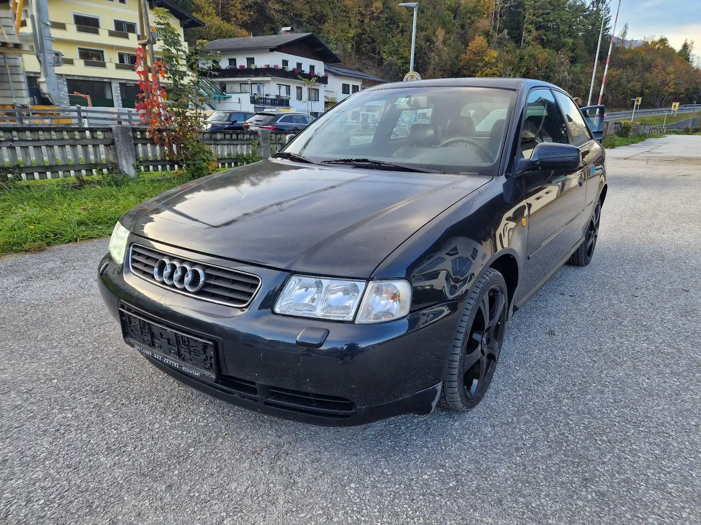 Audi A3 1,8 Ambiente Aut. - 1