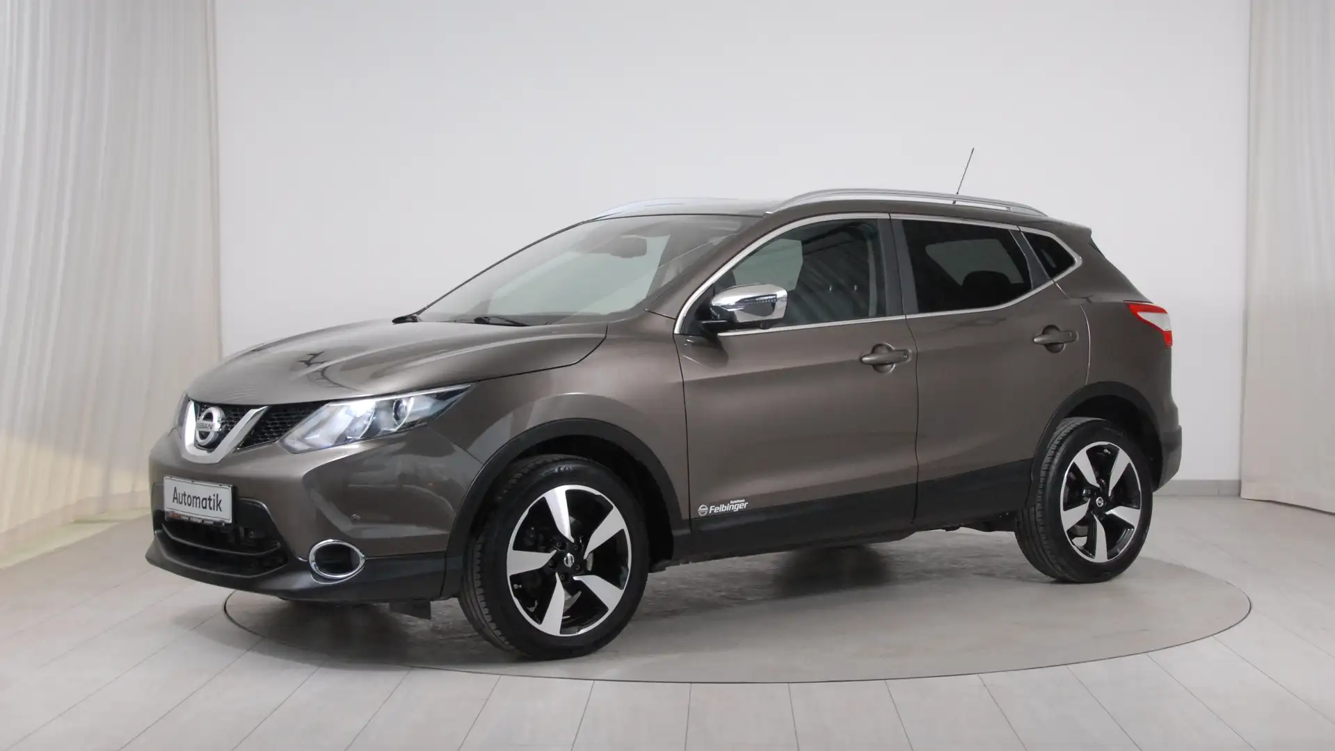 Nissan Qashqai N-Connecta 1.6 dCi Aut. *Navi, 360° Kamera, SH* Braun - 2